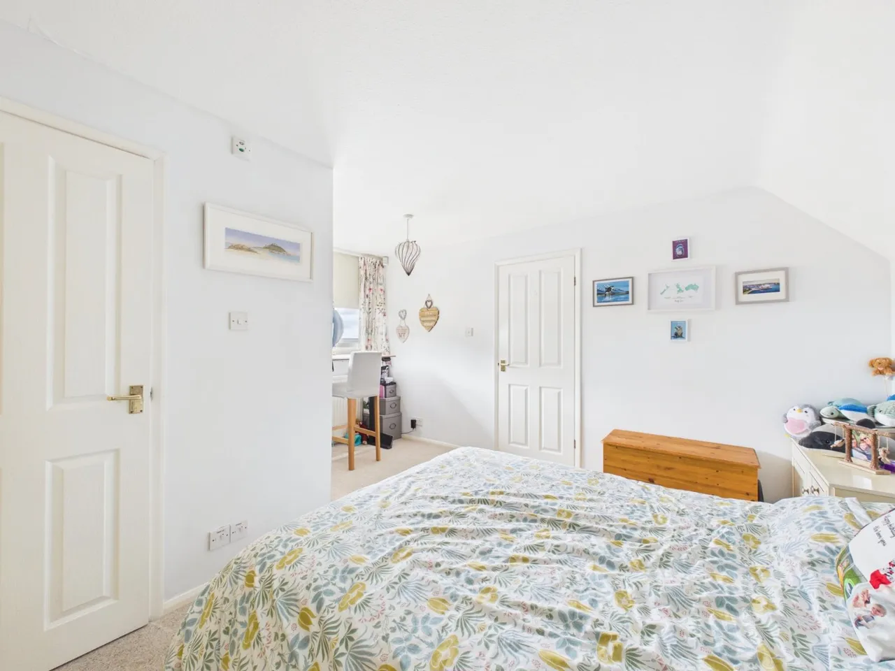 Highlea Avenue, Flackwell Heath, HP10, photo 11