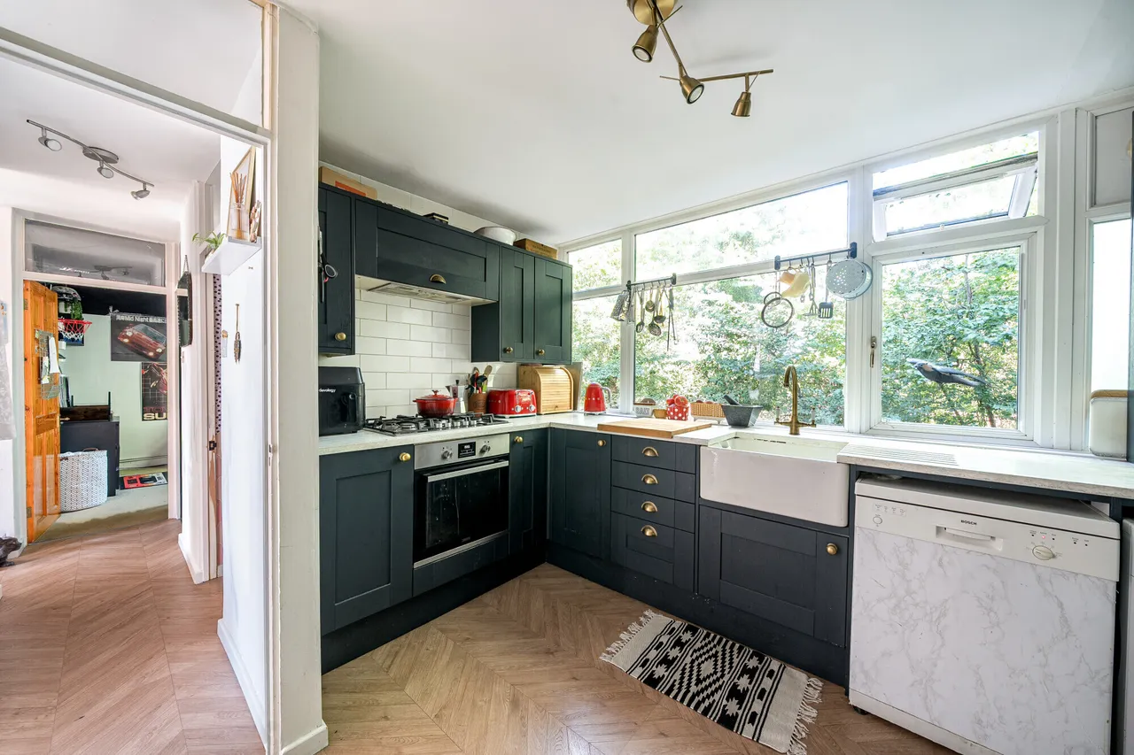 Kingston Road, Epsom, KT17, photo 12