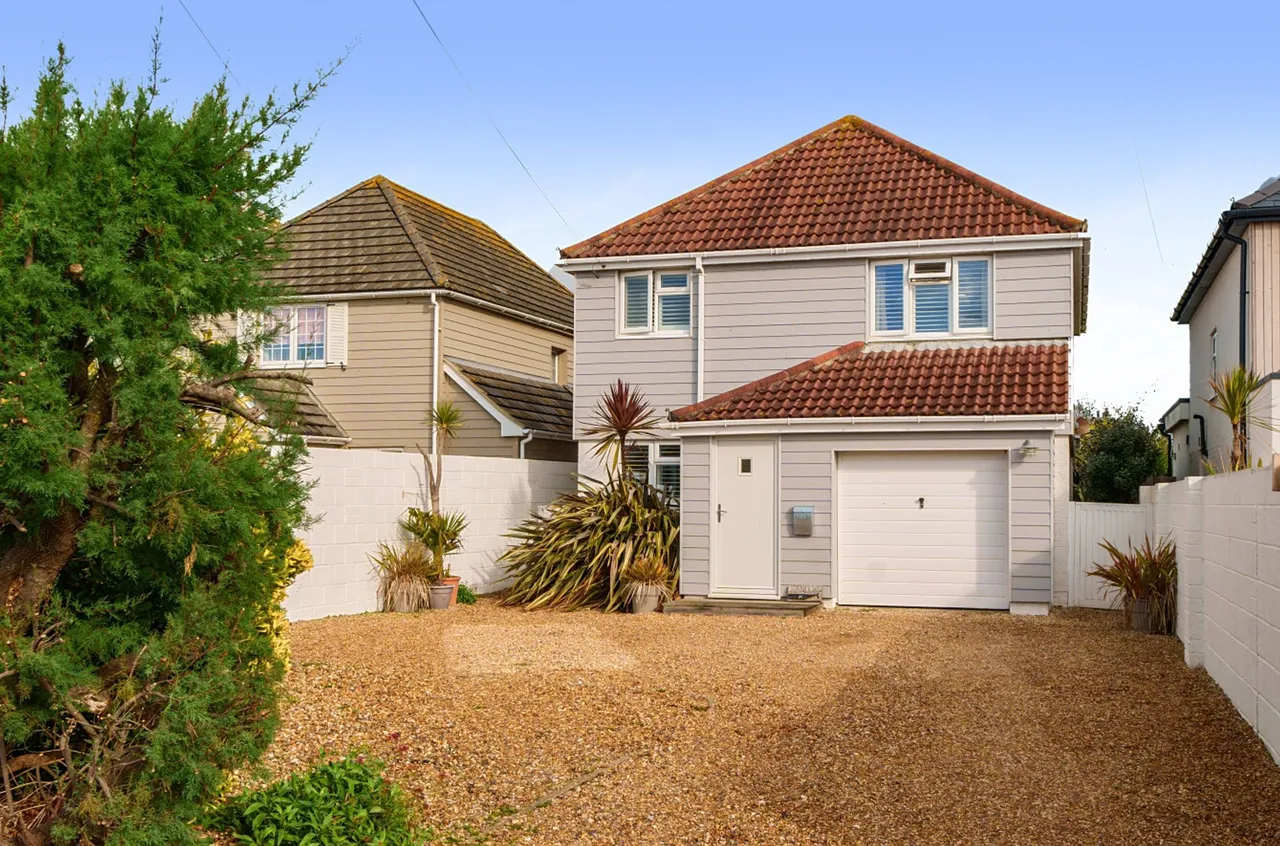 West Bracklesham Drive, Bracklesham Bay, PO20, photo 18