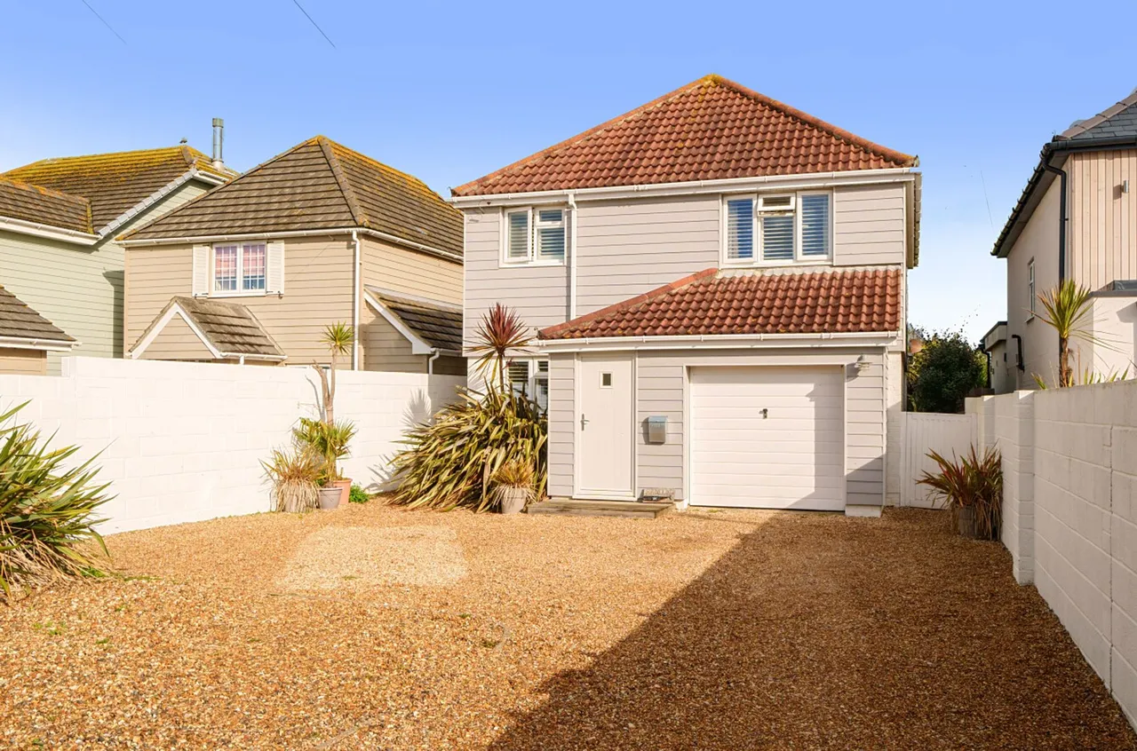 West Bracklesham Drive, Bracklesham Bay, PO20, photo 5
