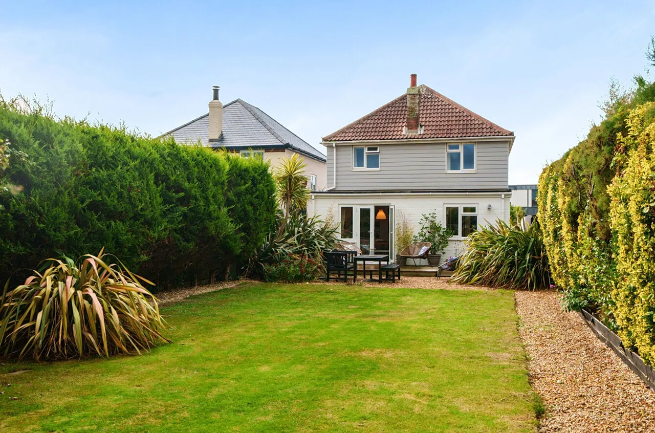 West Bracklesham Drive, Bracklesham Bay, PO20, photo 21
