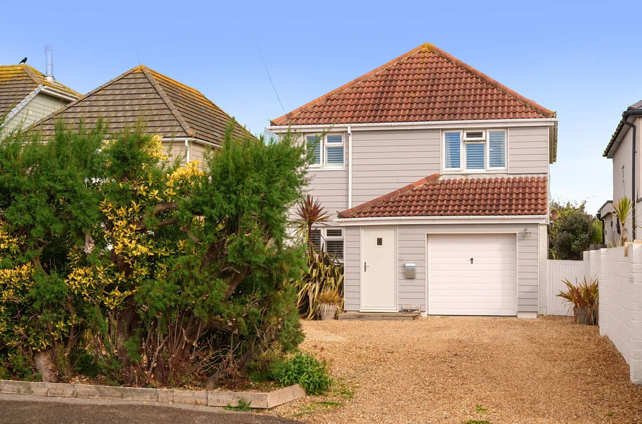 West Bracklesham Drive, Bracklesham Bay, PO20, photo 17