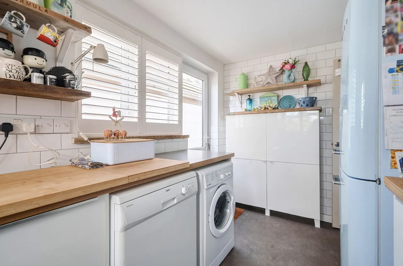 West Bracklesham Drive, Bracklesham Bay, PO20, photo 13