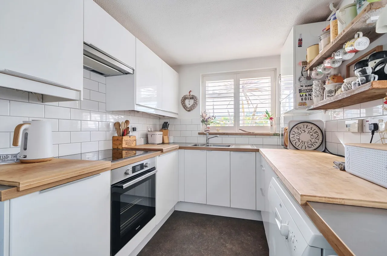 West Bracklesham Drive, Bracklesham Bay, PO20, photo 6