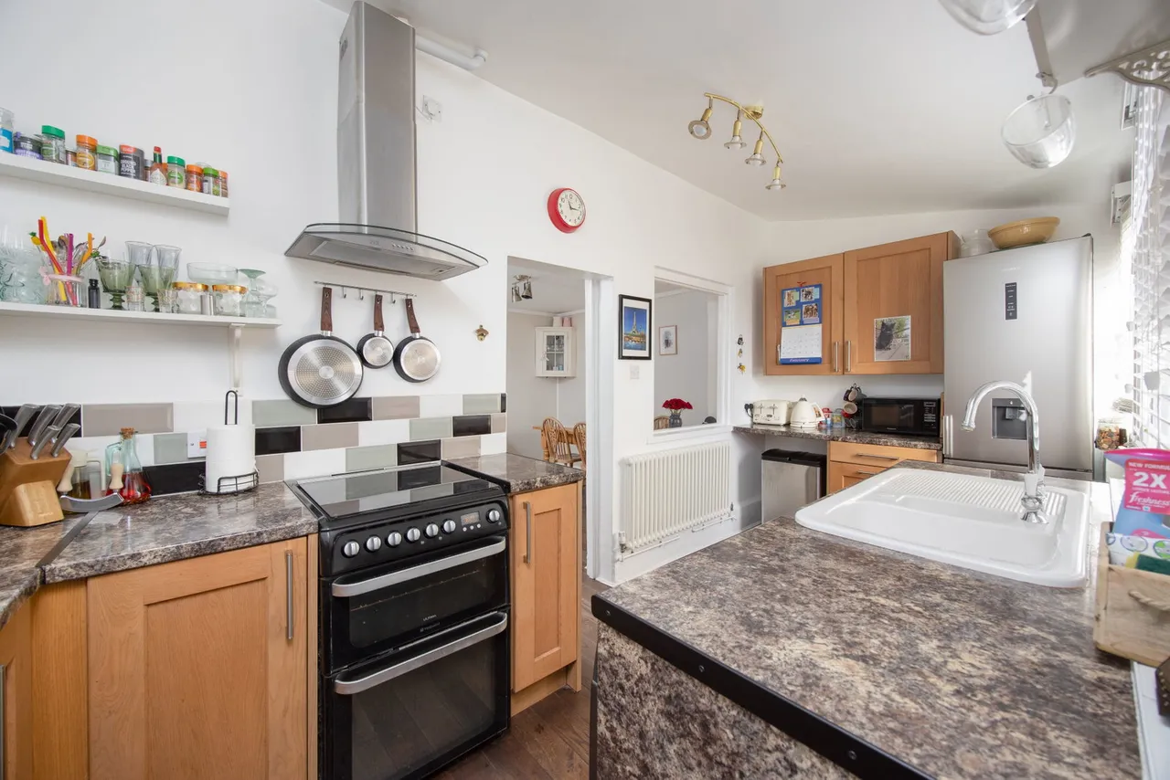 Marsh Lane, Rowde, SN10, photo 9