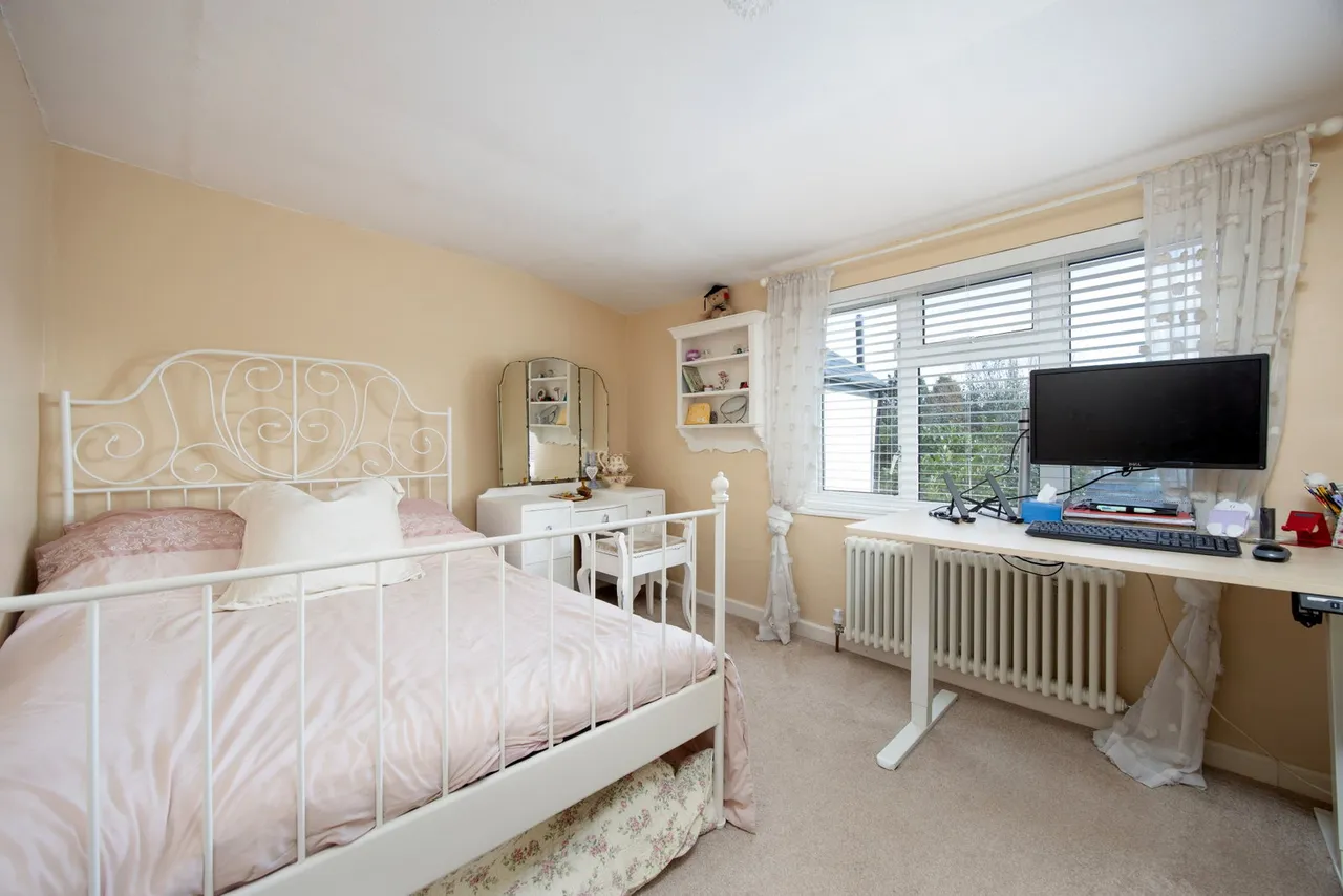 Marsh Lane, Rowde, SN10, photo 12