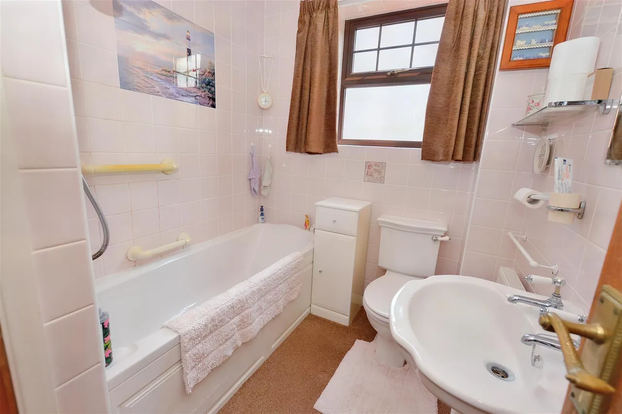 Cliff Road, Sheringham, NR26, photo 8