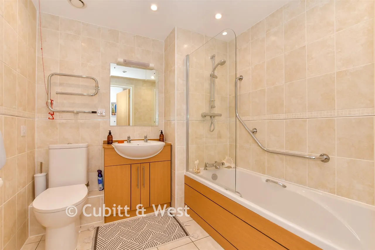 Beaconsfield Road, Waterlooville, PO7, photo 9