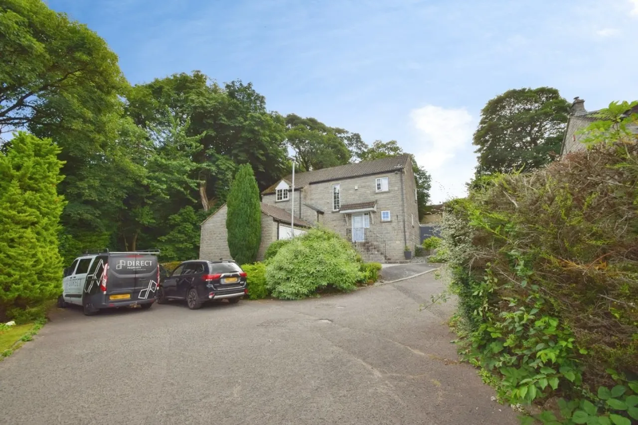 4 bed house for sale — Shann, Keighley, West Yorkshire