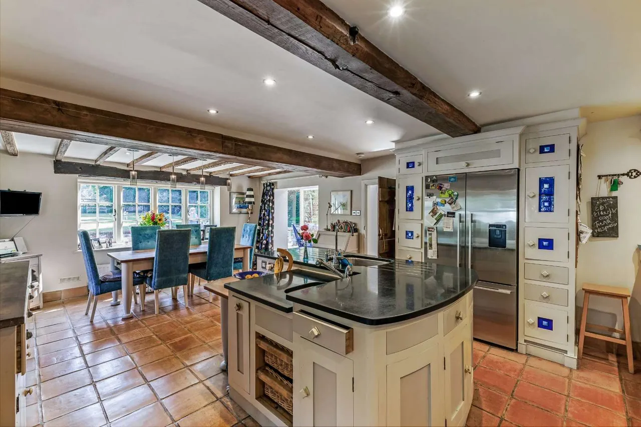 Broadford Bridge Road, West Chiltington, Pulborough, West Sussex, RH20 2LE, photo 10