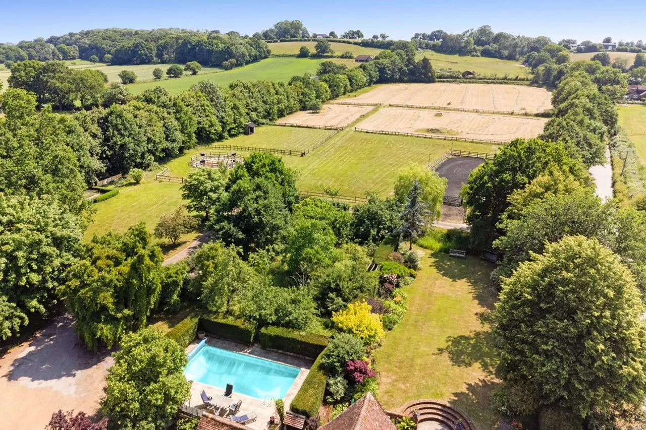 Broadford Bridge Road, West Chiltington, Pulborough, West Sussex, RH20 2LE, photo 7