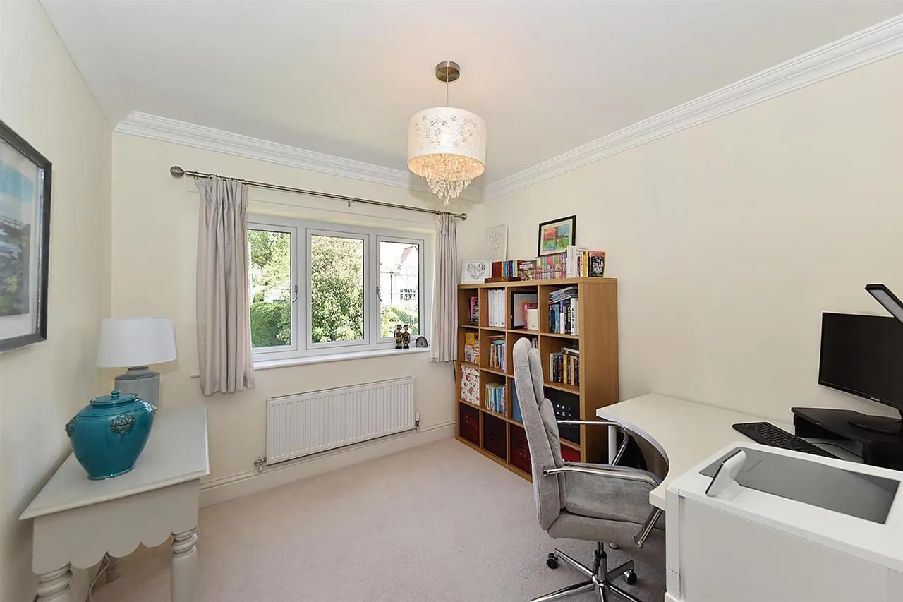 Bollin Grove, Prestbury, photo 17