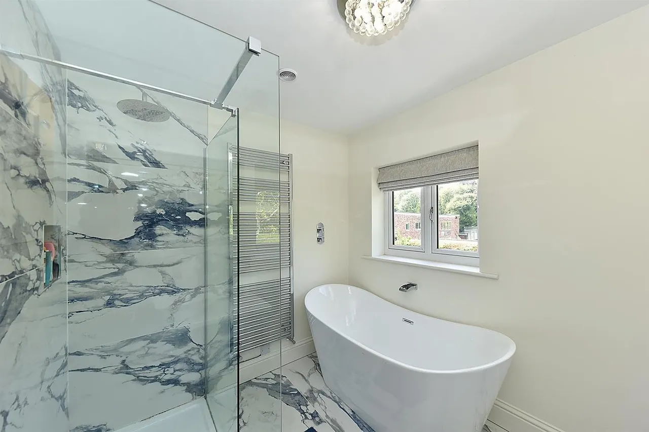 Bollin Grove, Prestbury, photo 15