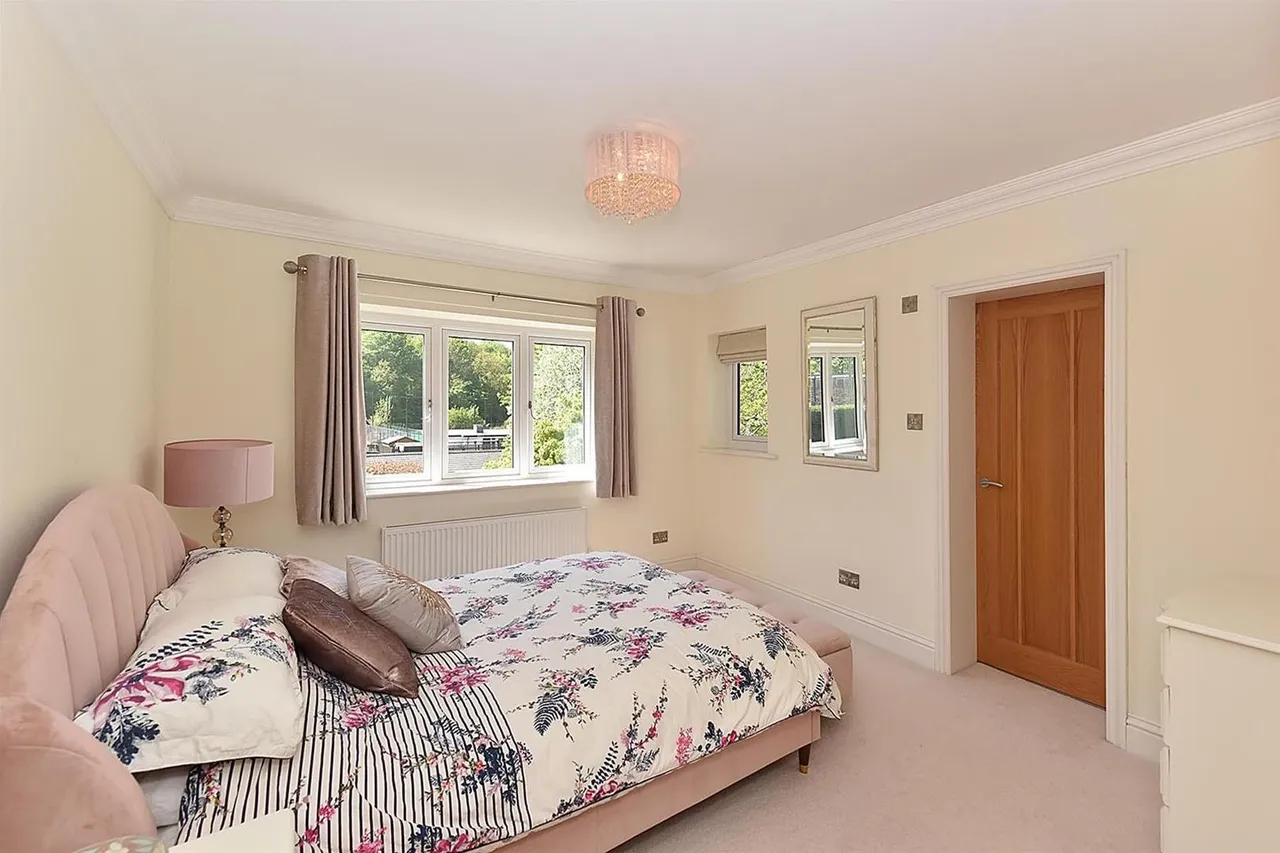 Bollin Grove, Prestbury, photo 19