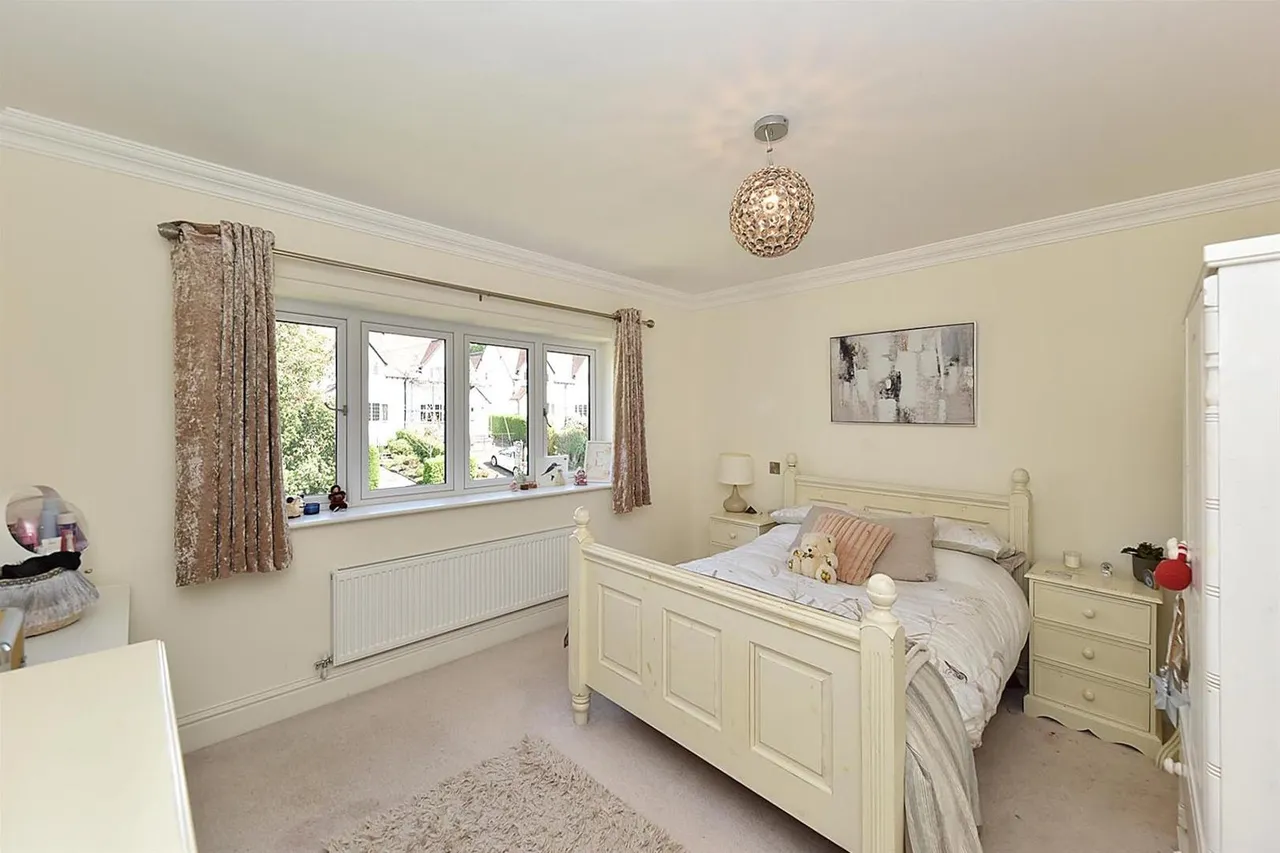 Bollin Grove, Prestbury, photo 18
