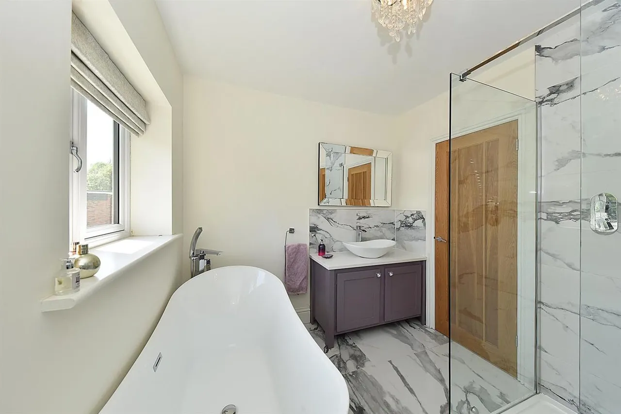 Bollin Grove, Prestbury, photo 4