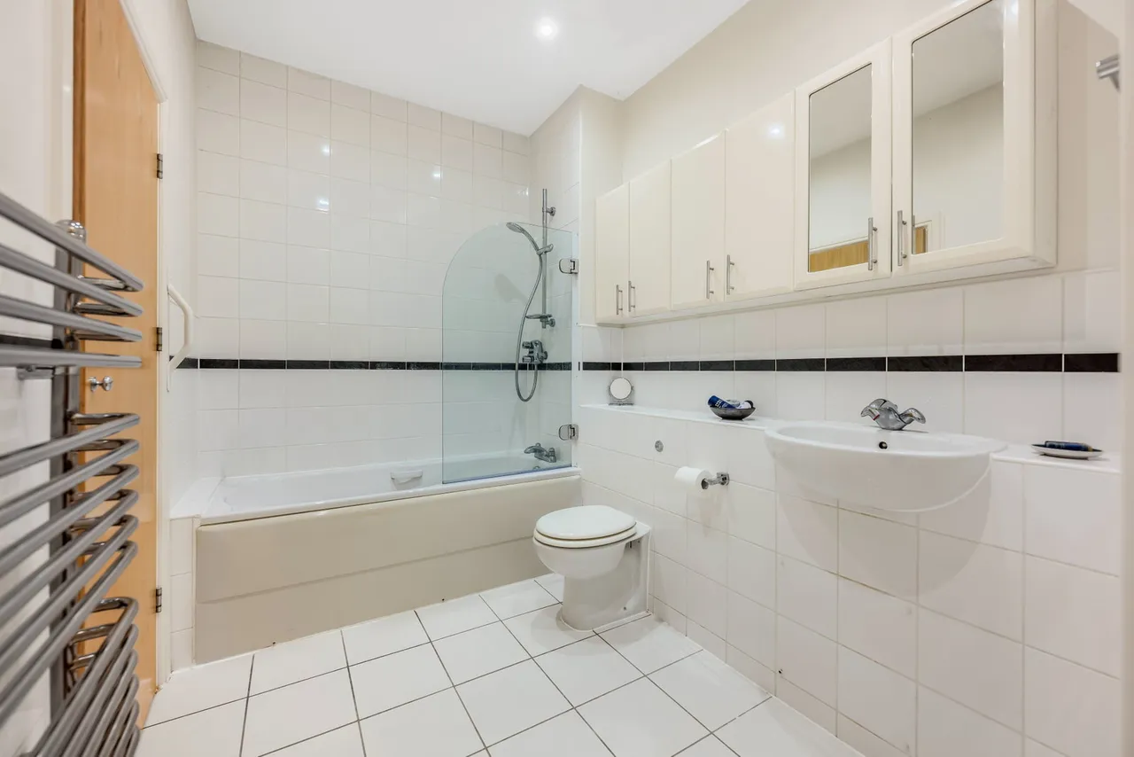 Ashbourne Gardens, Hertford, SG13, photo 17