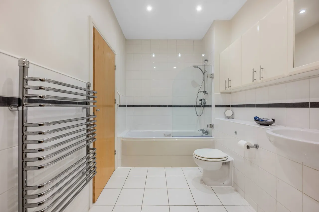 Ashbourne Gardens, Hertford, SG13, photo 16