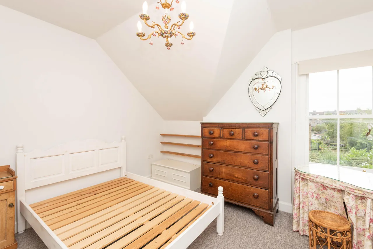 Victoria Road, London, N4, photo 9