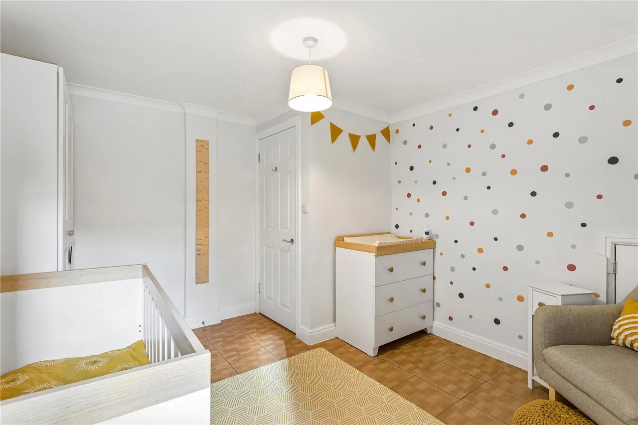 Sellincourt Road, London, SW17, photo 9