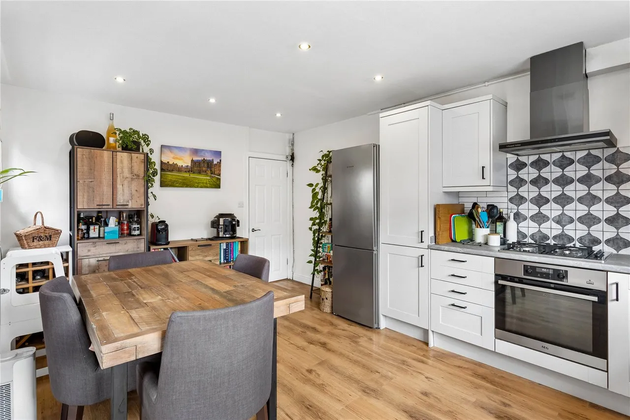 Sellincourt Road, London, SW17, photo 5