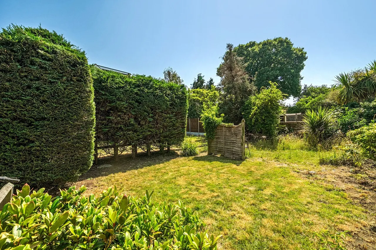 Southwood Road, SE9, photo 4