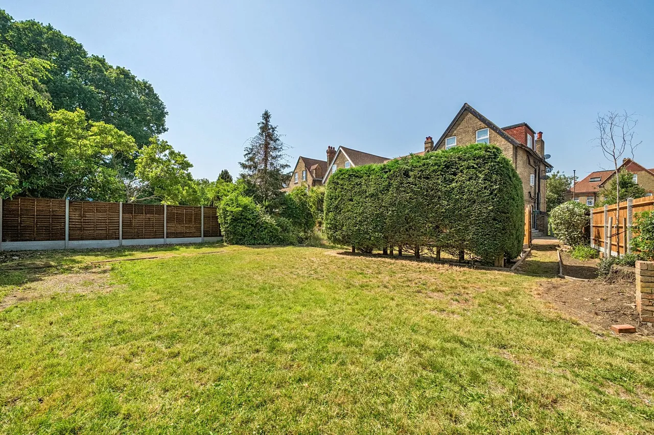 Southwood Road, SE9, photo 10