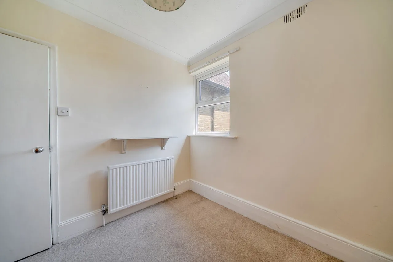 Southwood Road, SE9, photo 9