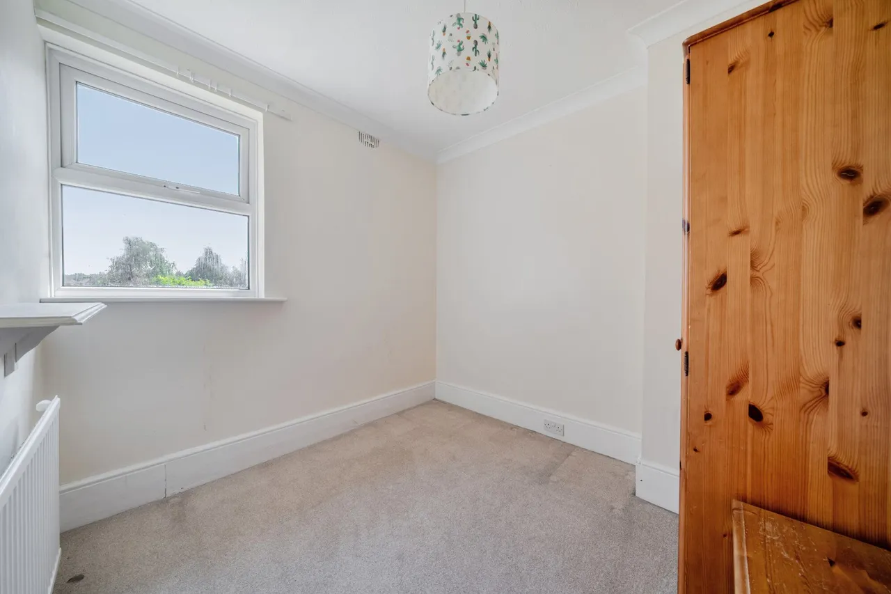 Southwood Road, SE9, photo 11
