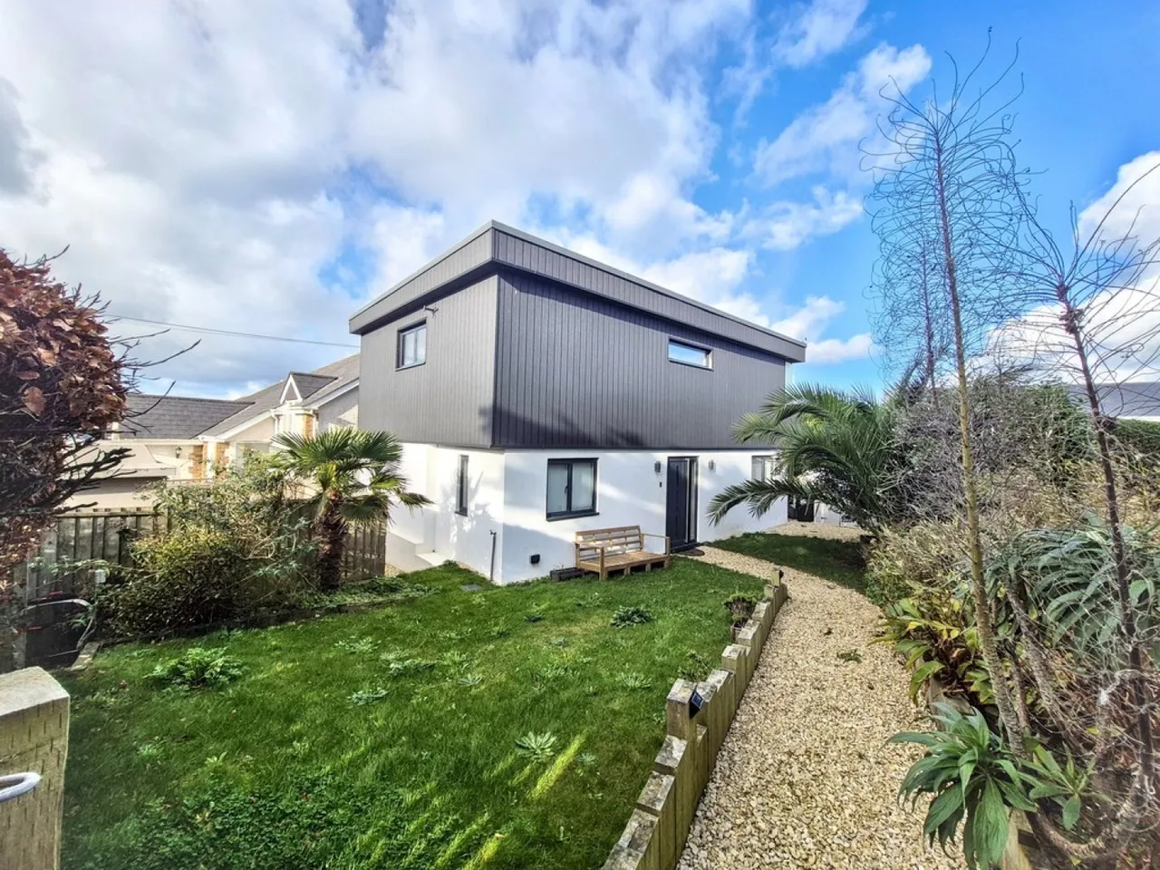 3 bed house for sale — St Michaels Road