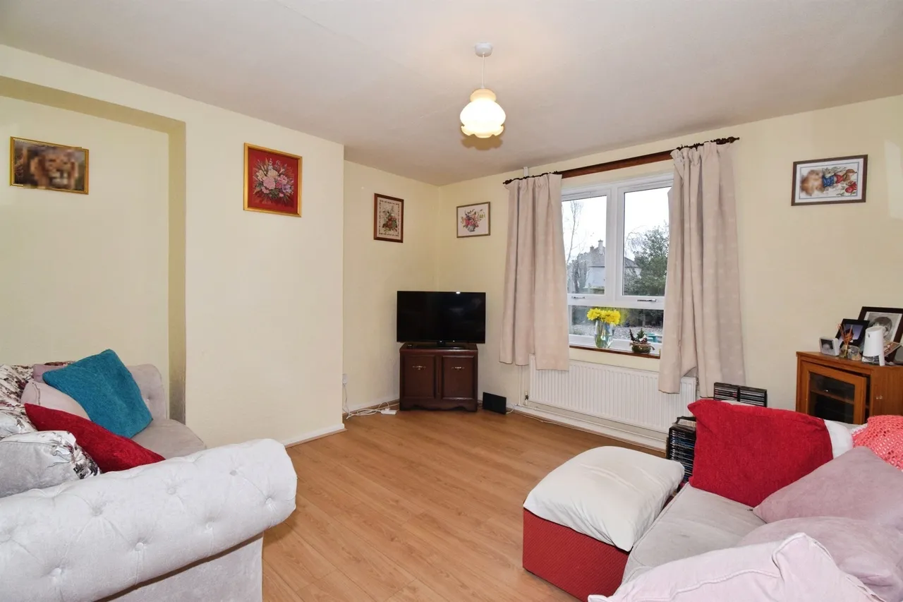 Whitteney Drive North, Leicester, photo 10