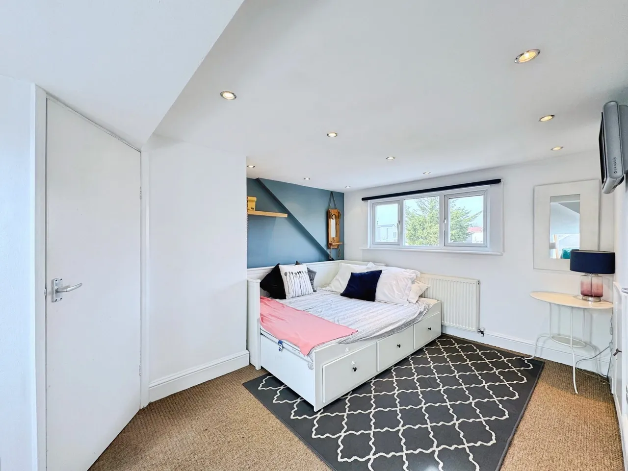 Tithe Close, London, NW7, photo 4