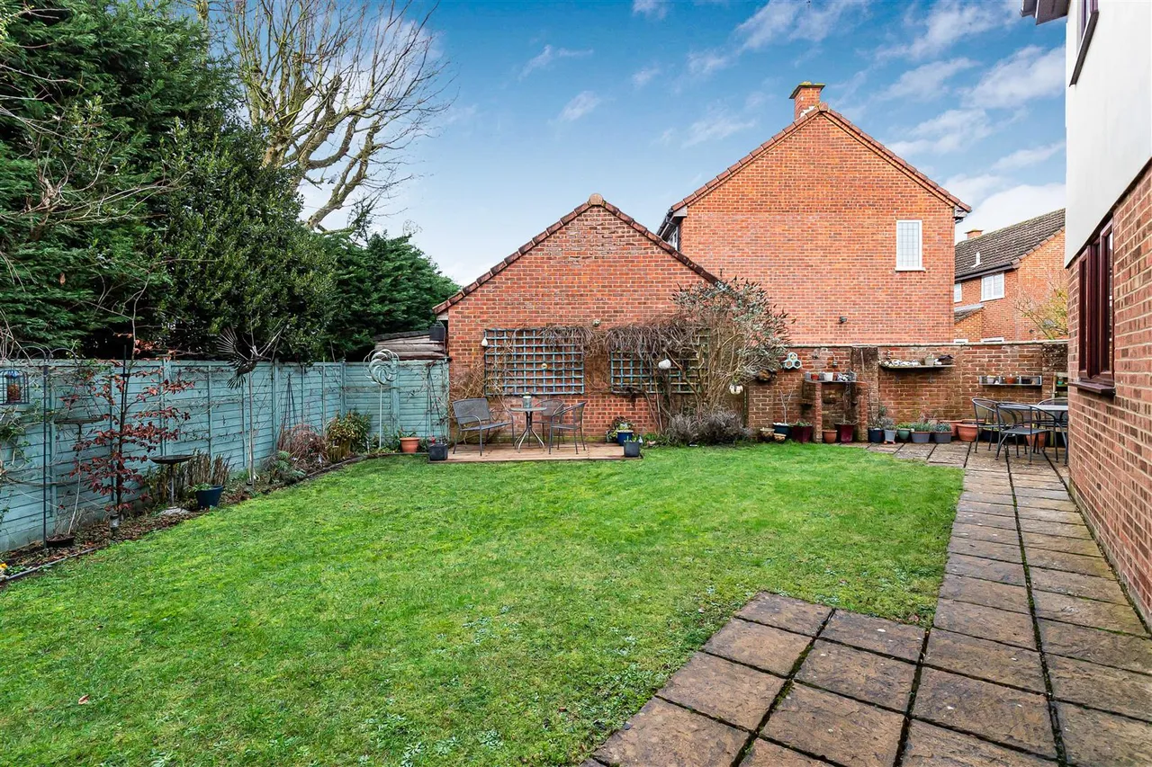 Churchfields Drive, Steeple Bumpstead, CB9, photo 13