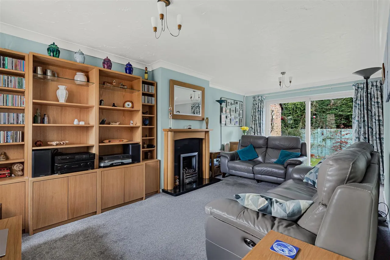 Churchfields Drive, Steeple Bumpstead, CB9, photo 4