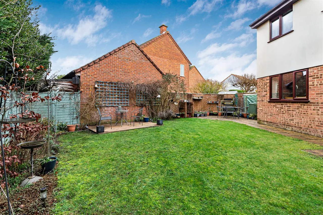 Churchfields Drive, Steeple Bumpstead, CB9, photo 14