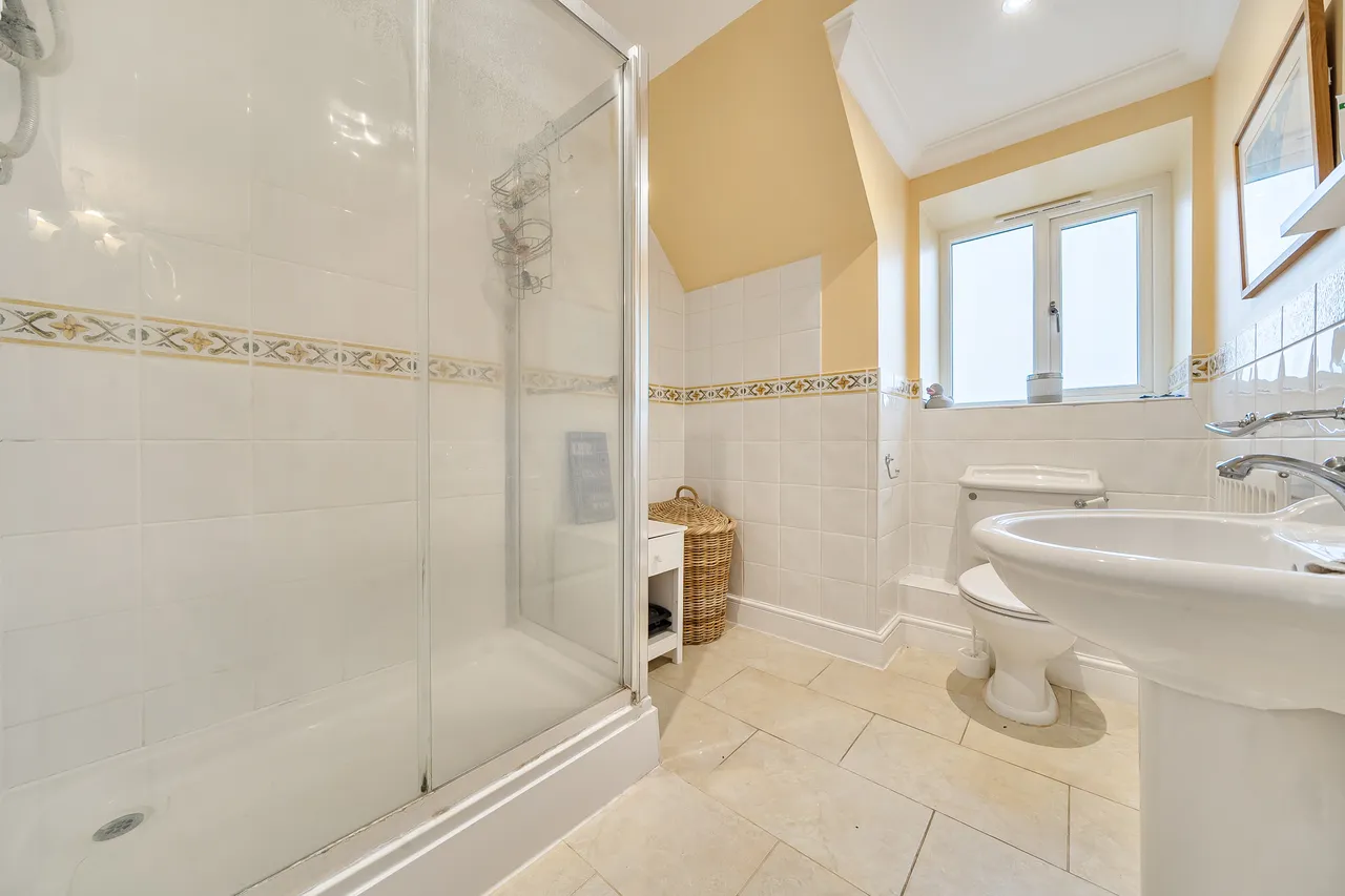 Peppersgate, Lower Beeding, RH13, photo 9