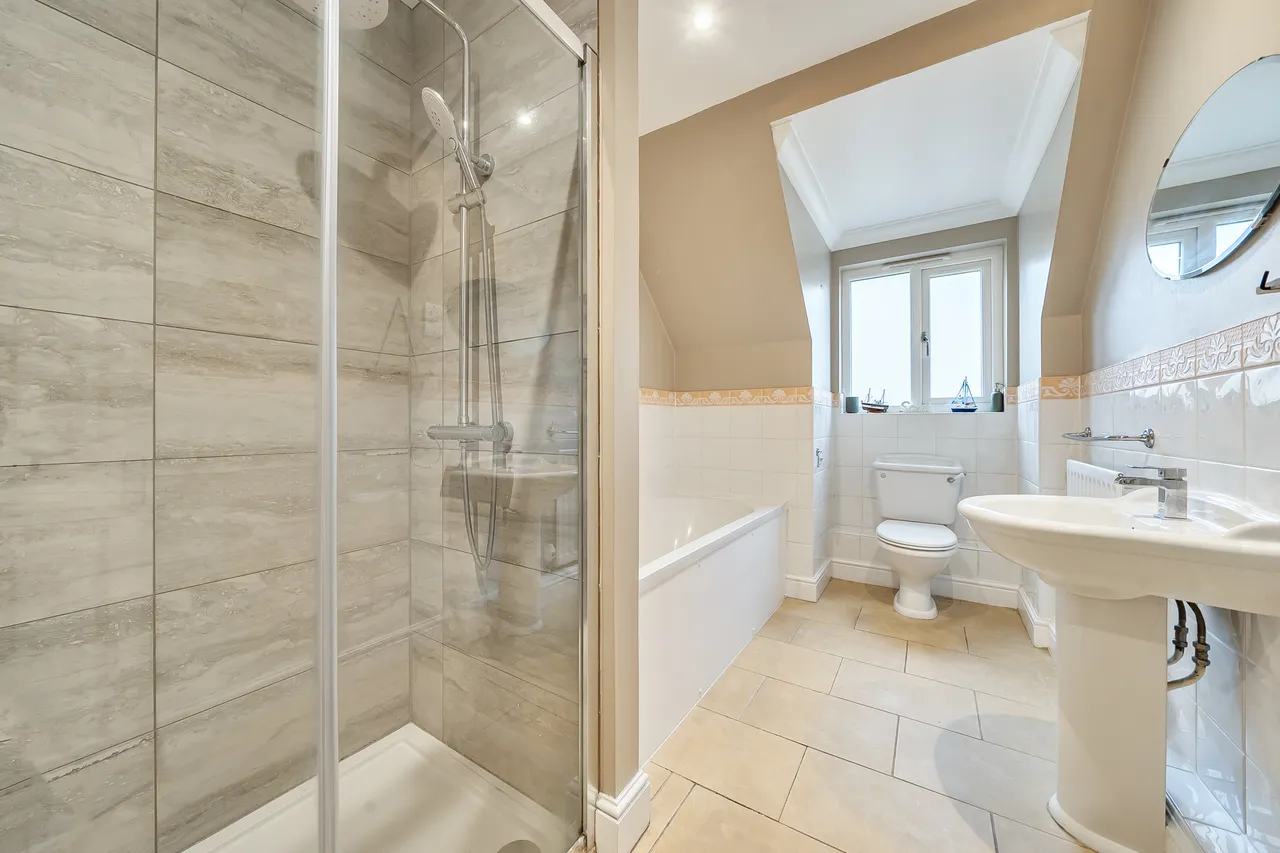 Peppersgate, Lower Beeding, RH13, photo 8