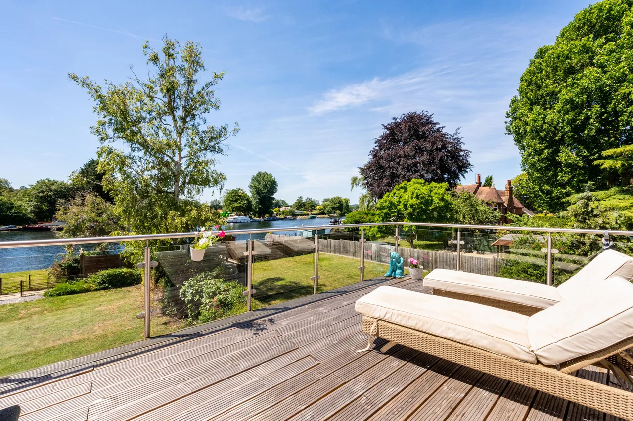 Bourne End, SL8, photo 11