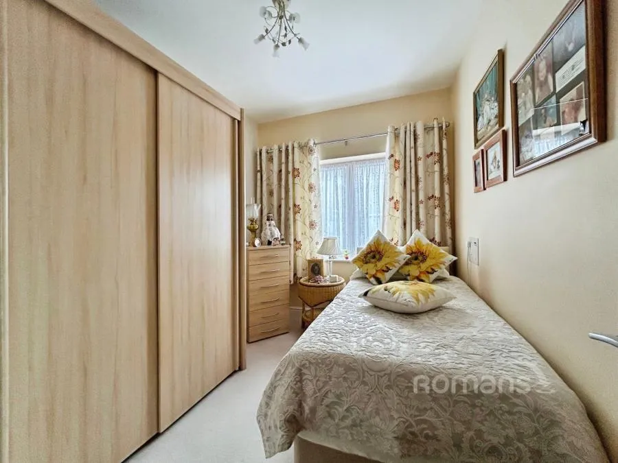 Redfields Lane, Church Crookham, GU52, photo 7