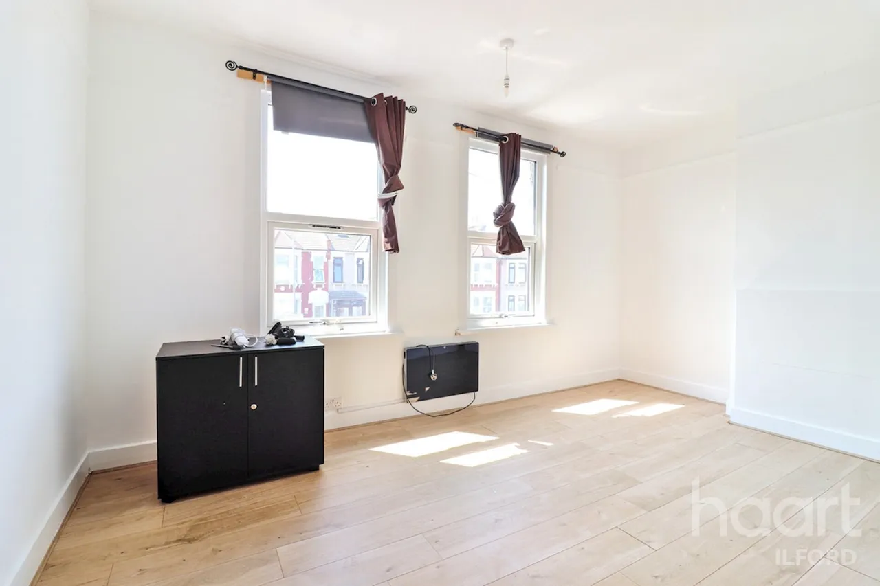 Thorold Road, IG1, photo 10
