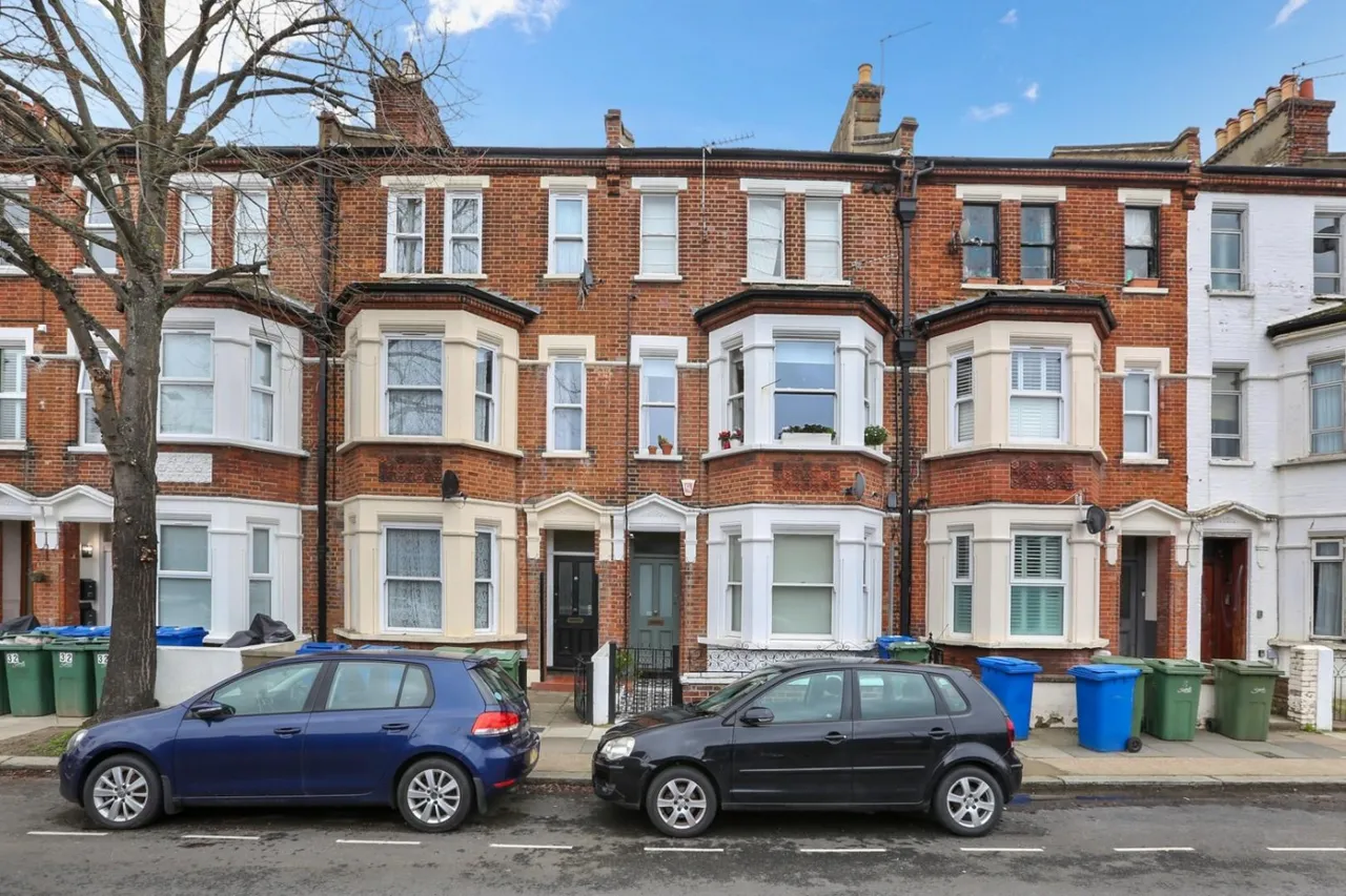 1 bed flat for sale — Valmar Road, London, SE5