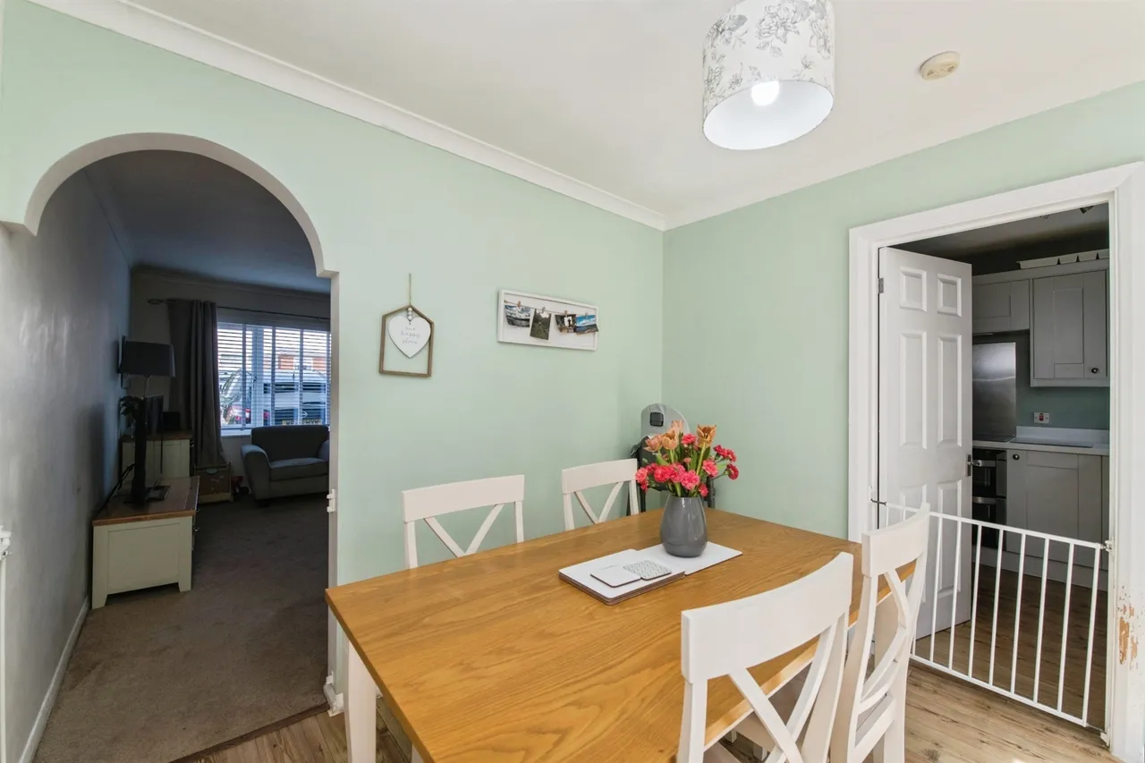 Heals Field, Axminster, EX13, photo 6
