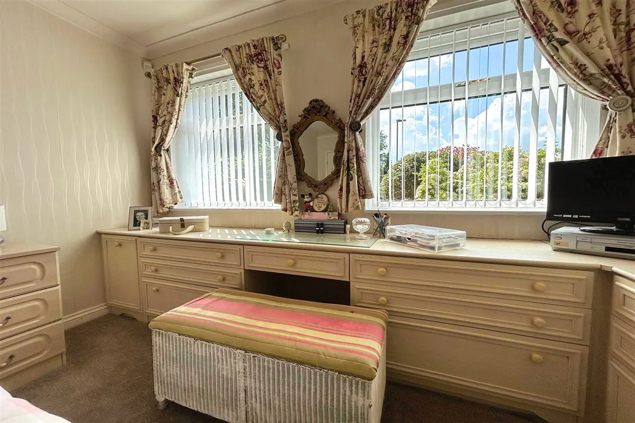 Goodwood Avenue, Manchester, photo 24