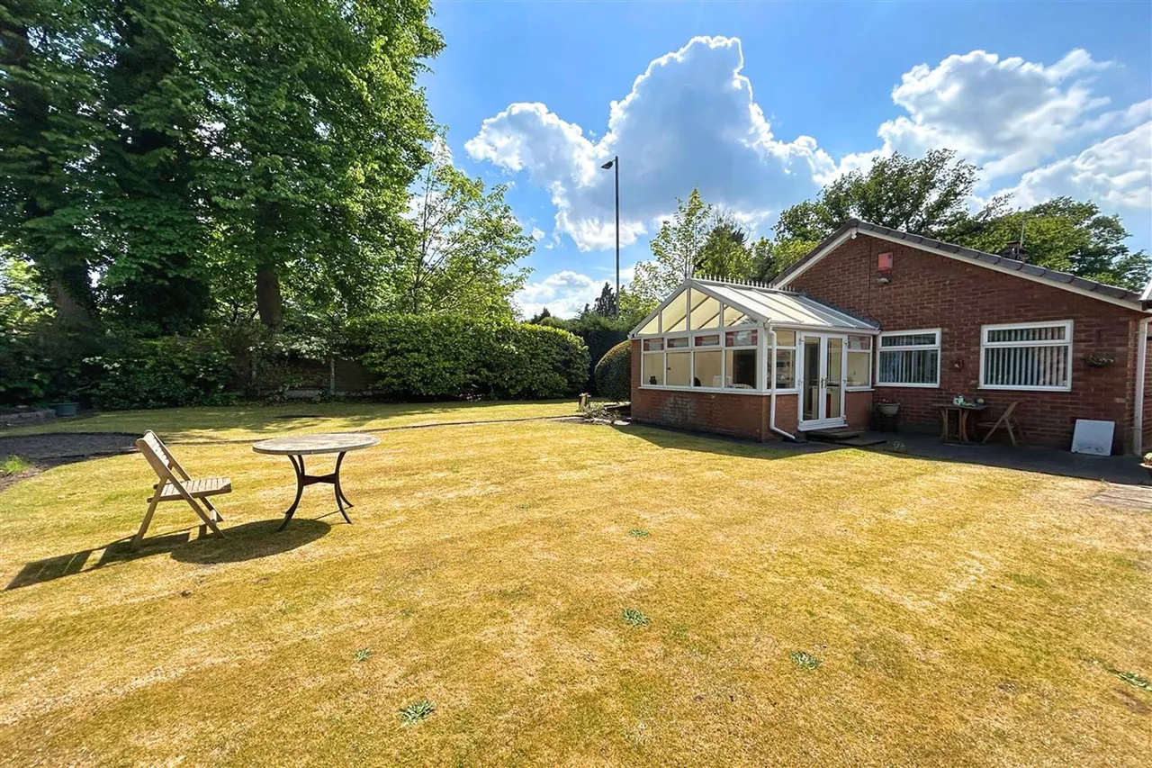 Goodwood Avenue, Manchester, photo 15