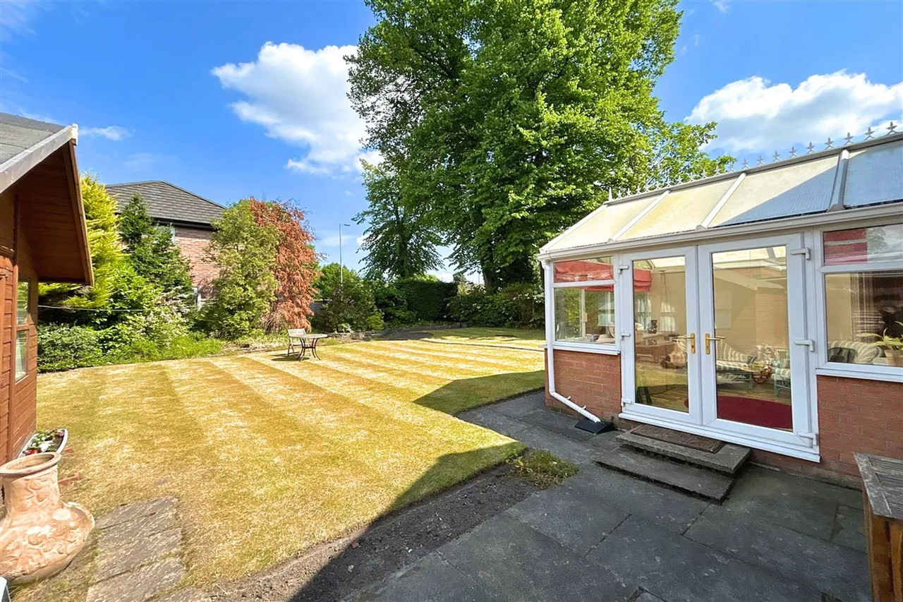 Goodwood Avenue, Manchester, photo 16