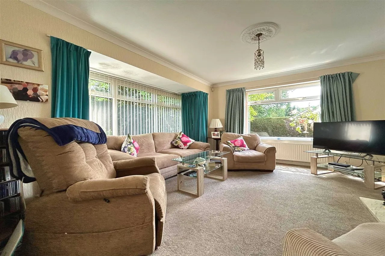 Goodwood Avenue, Manchester, photo 2