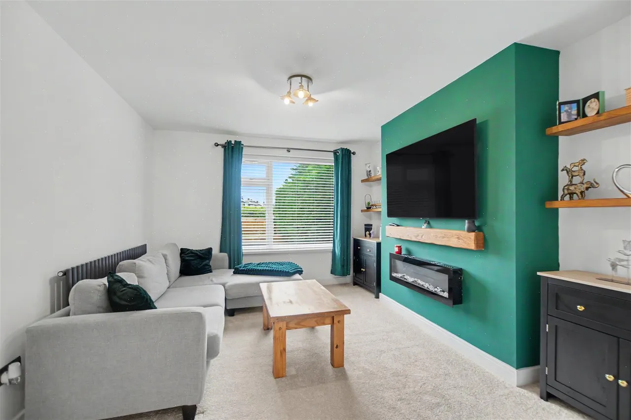 Dovedale Avenue, Long Eaton, NG10, photo 2