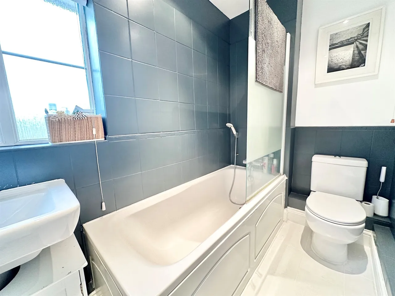 Home Mead, Corsham, SN13, photo 12