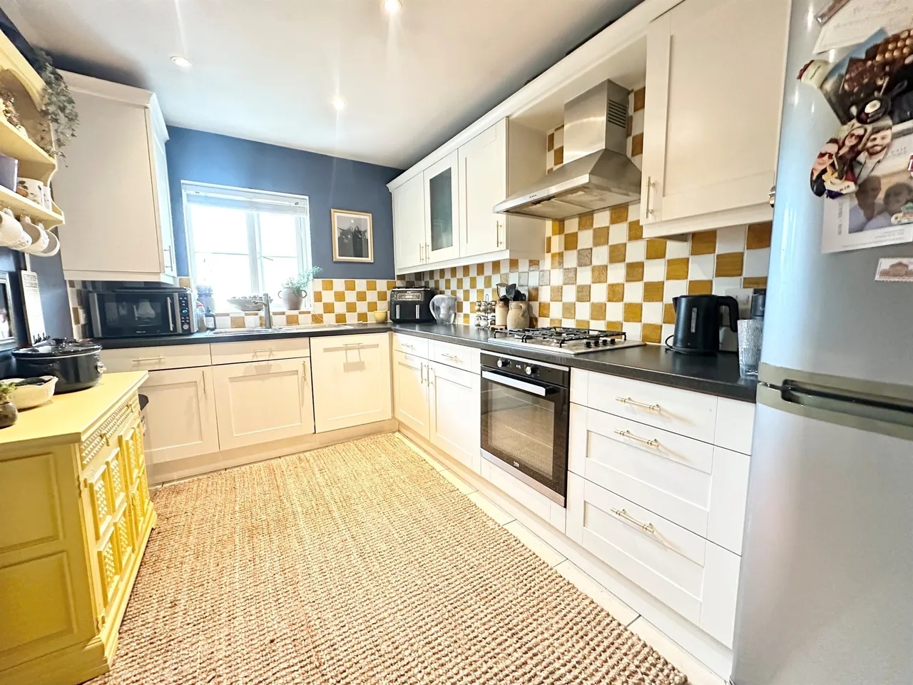 Home Mead, Corsham, SN13, photo 3