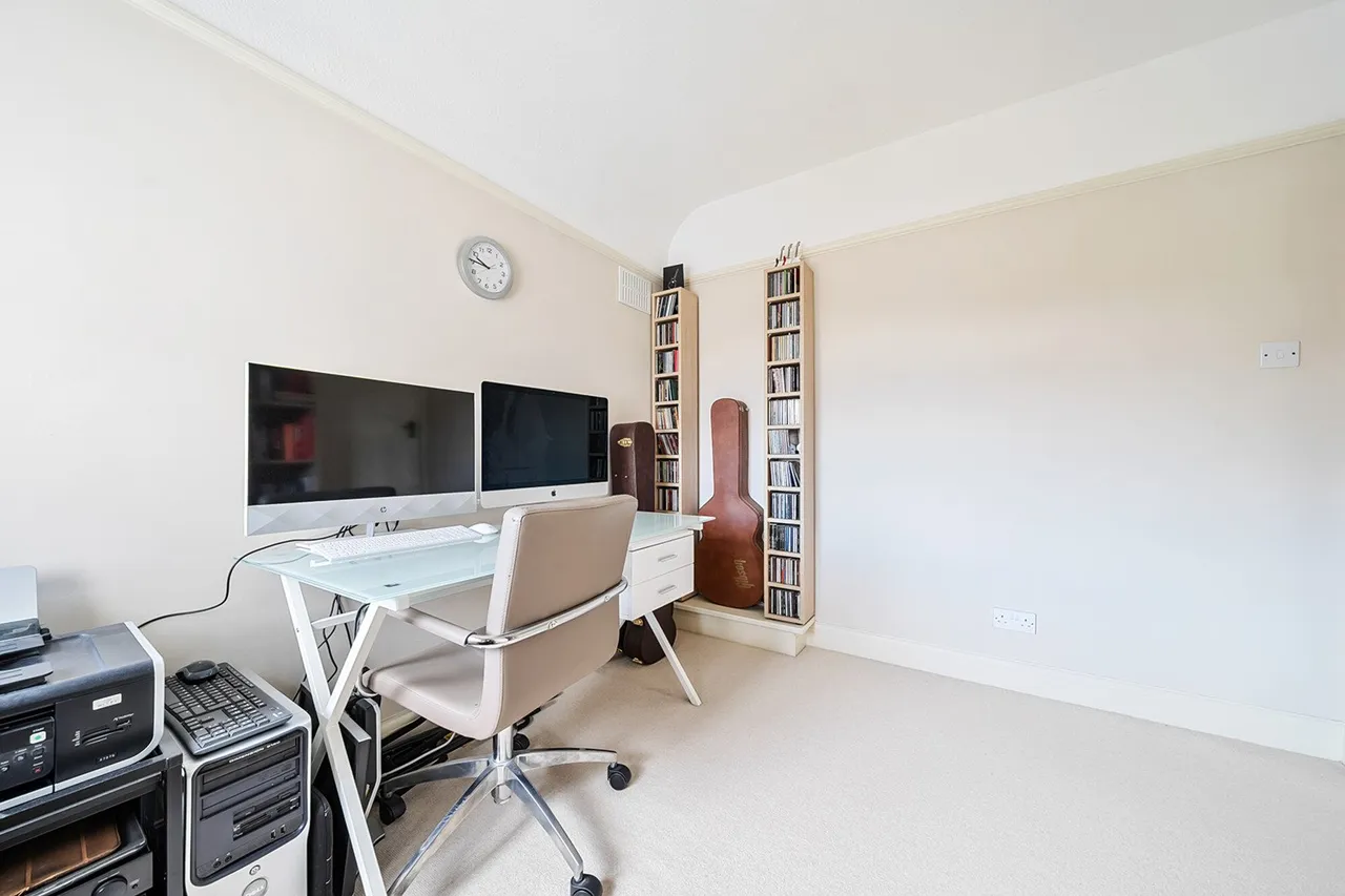 Park Avenue, BR6, photo 23